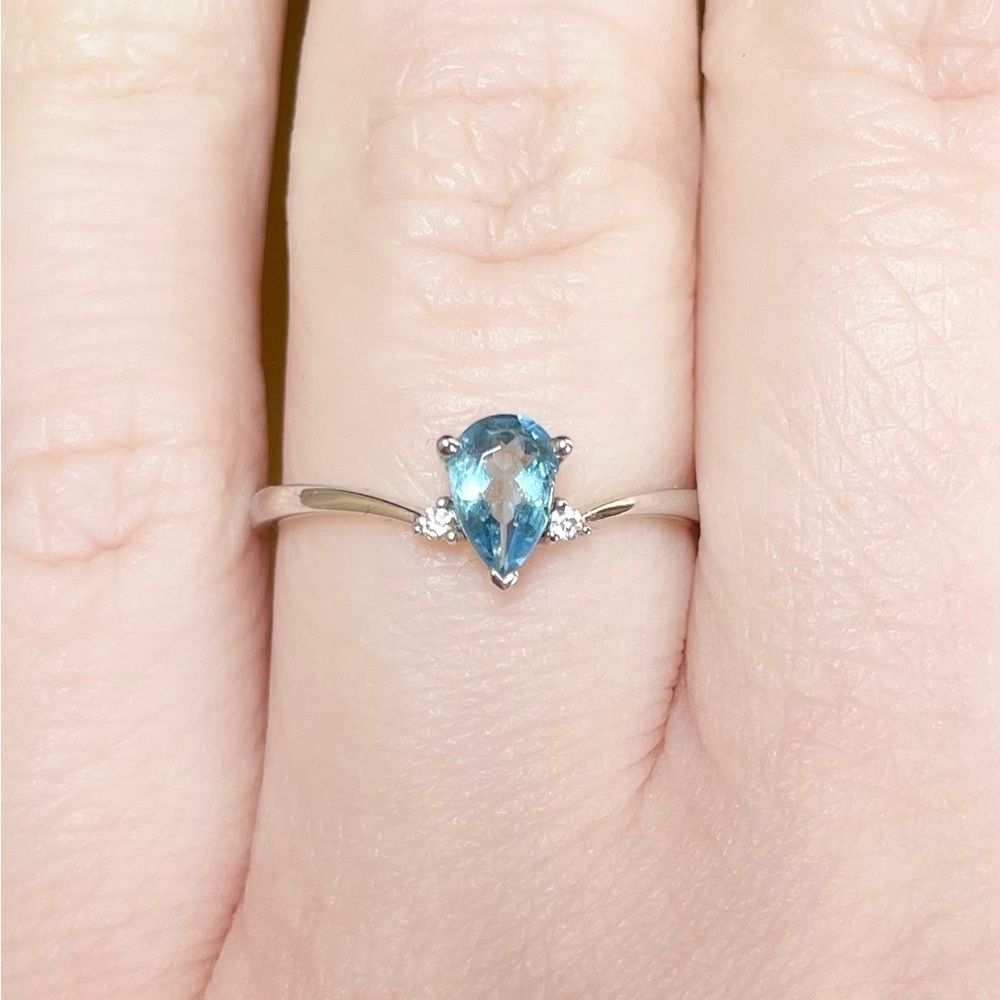 dainty deep blue aquamarine teardrop diamond 18k solid white gold solita… - Picture 2 of 10